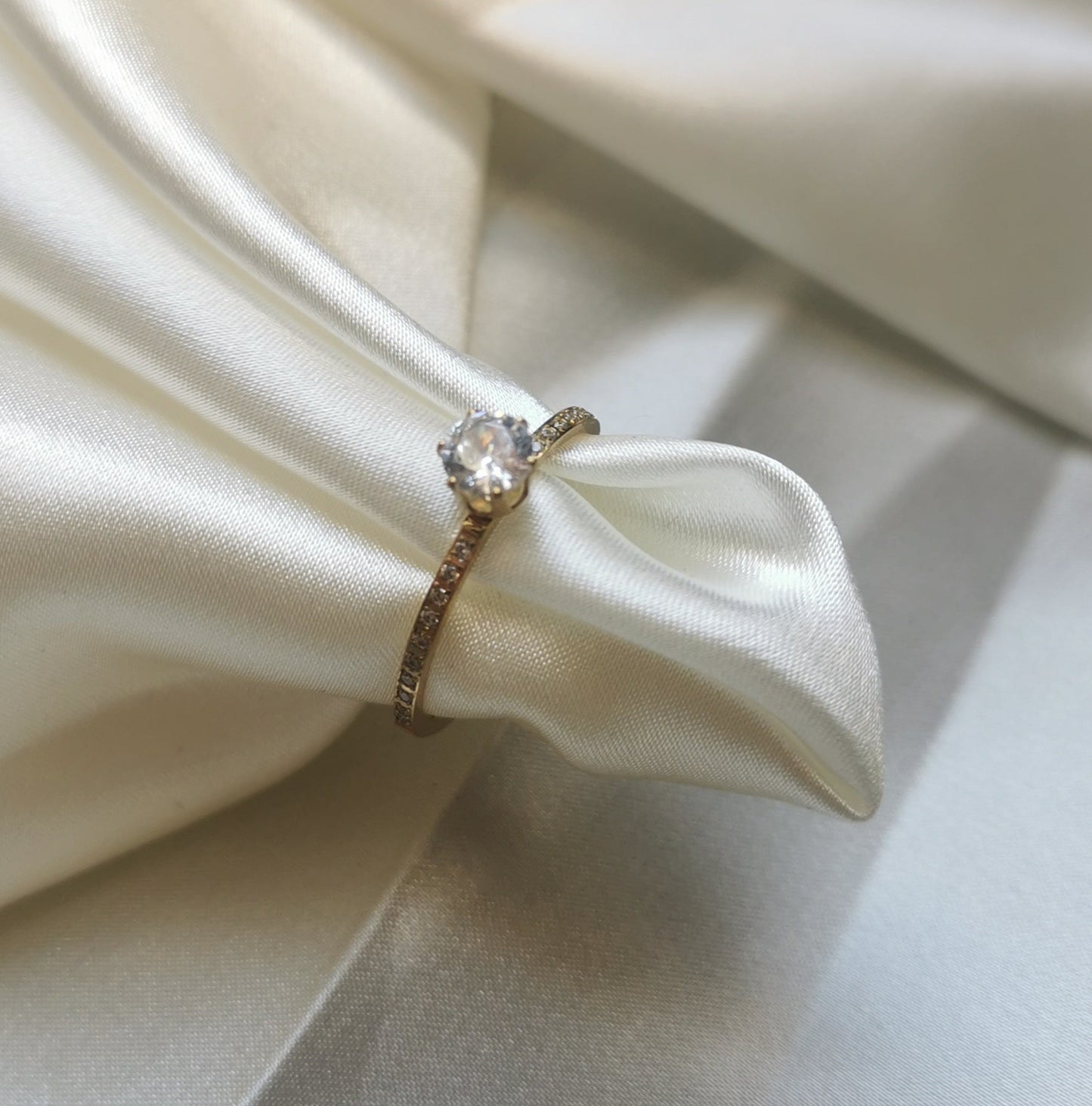 ANELLO LUCE ORO