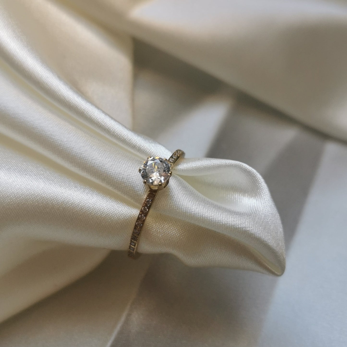 ANELLO LUCE ORO