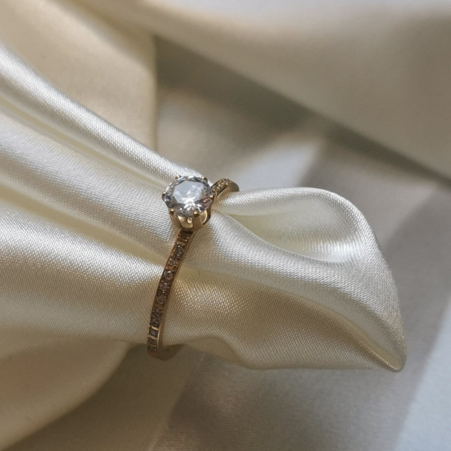 ANELLO LUCE ORO
