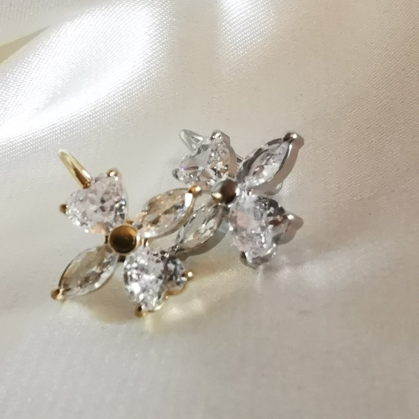 ORECCHINO EARCUFF FLORA