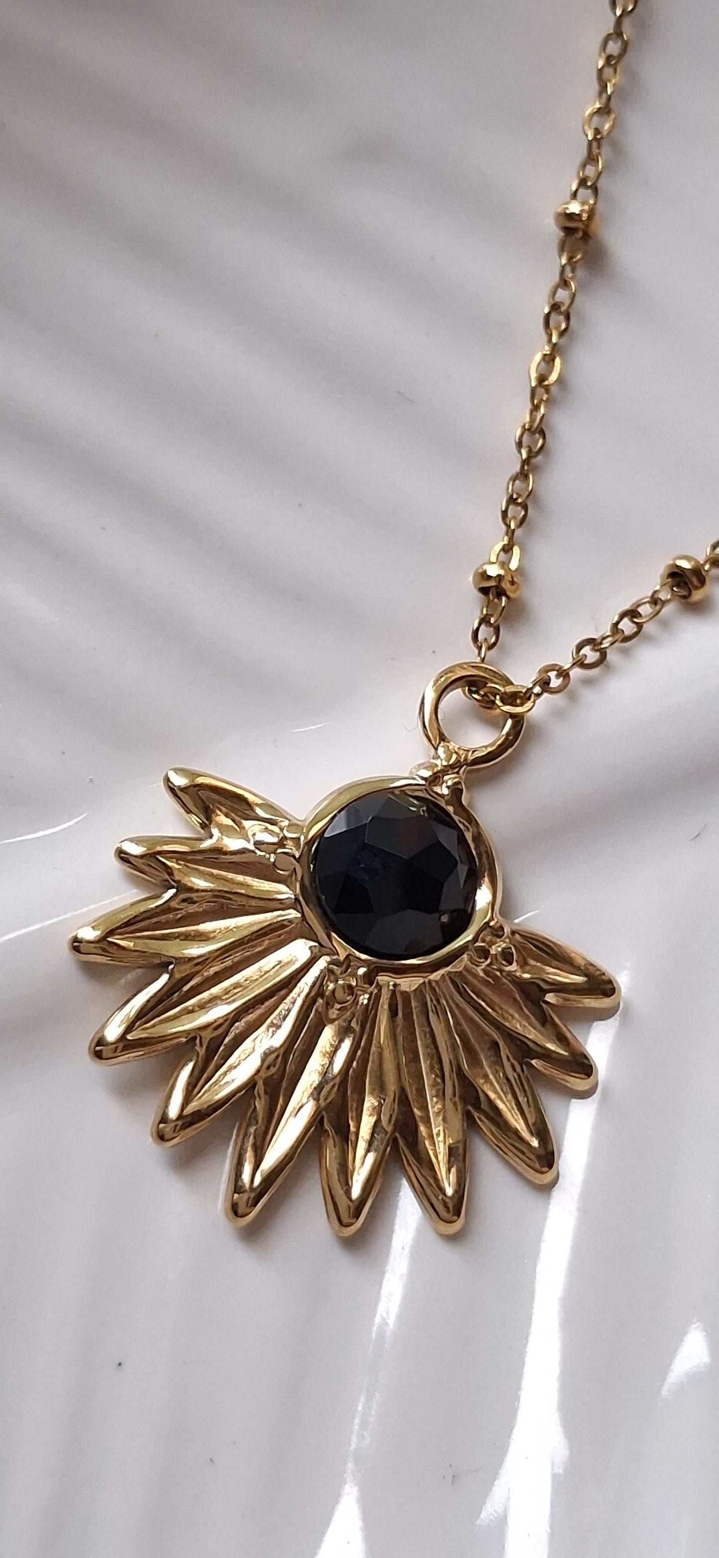 COLLANA Black