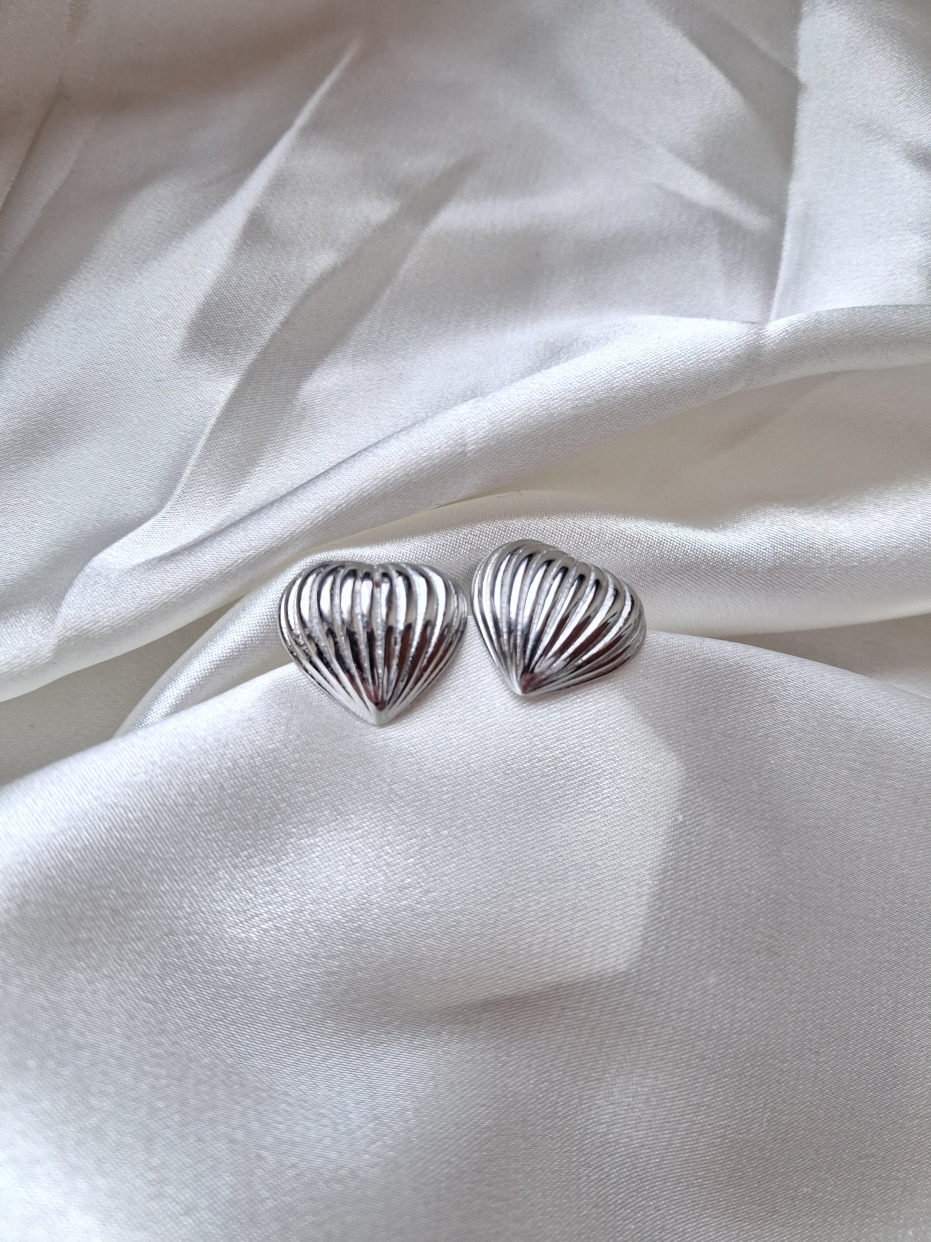 ORECCHINI CUORE RIGATO