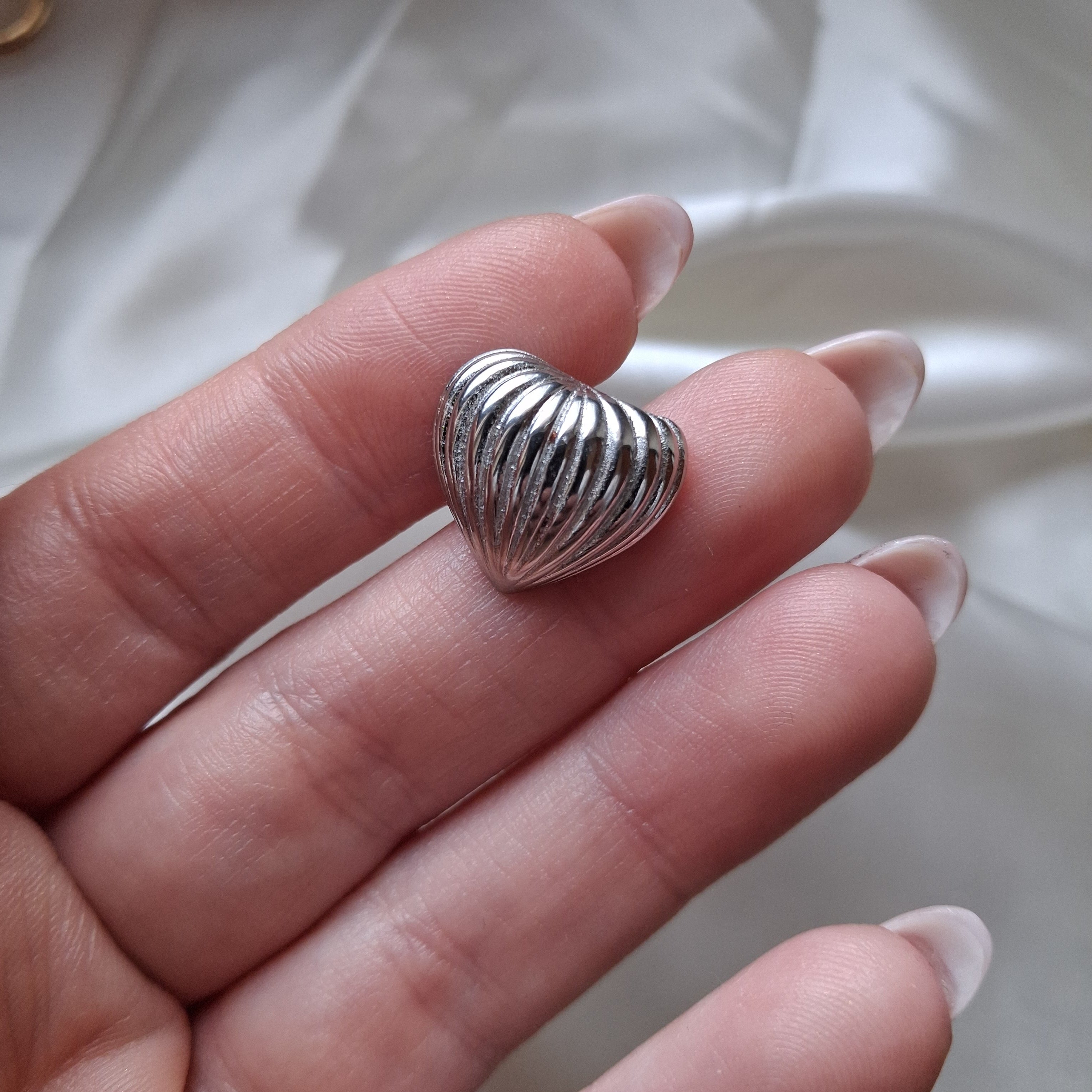 ORECCHINI CUORE RIGATO