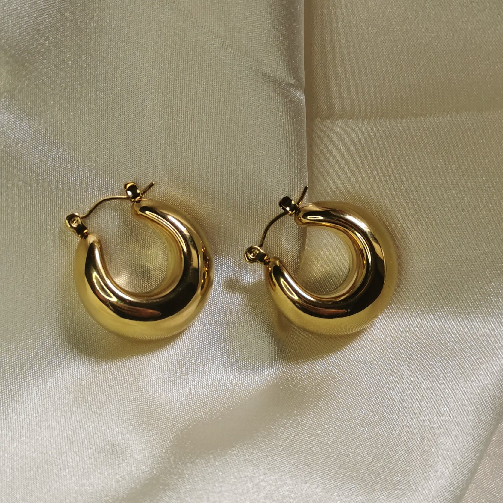 ORECCHINI CERCHIO BOMBATI PICCOLI