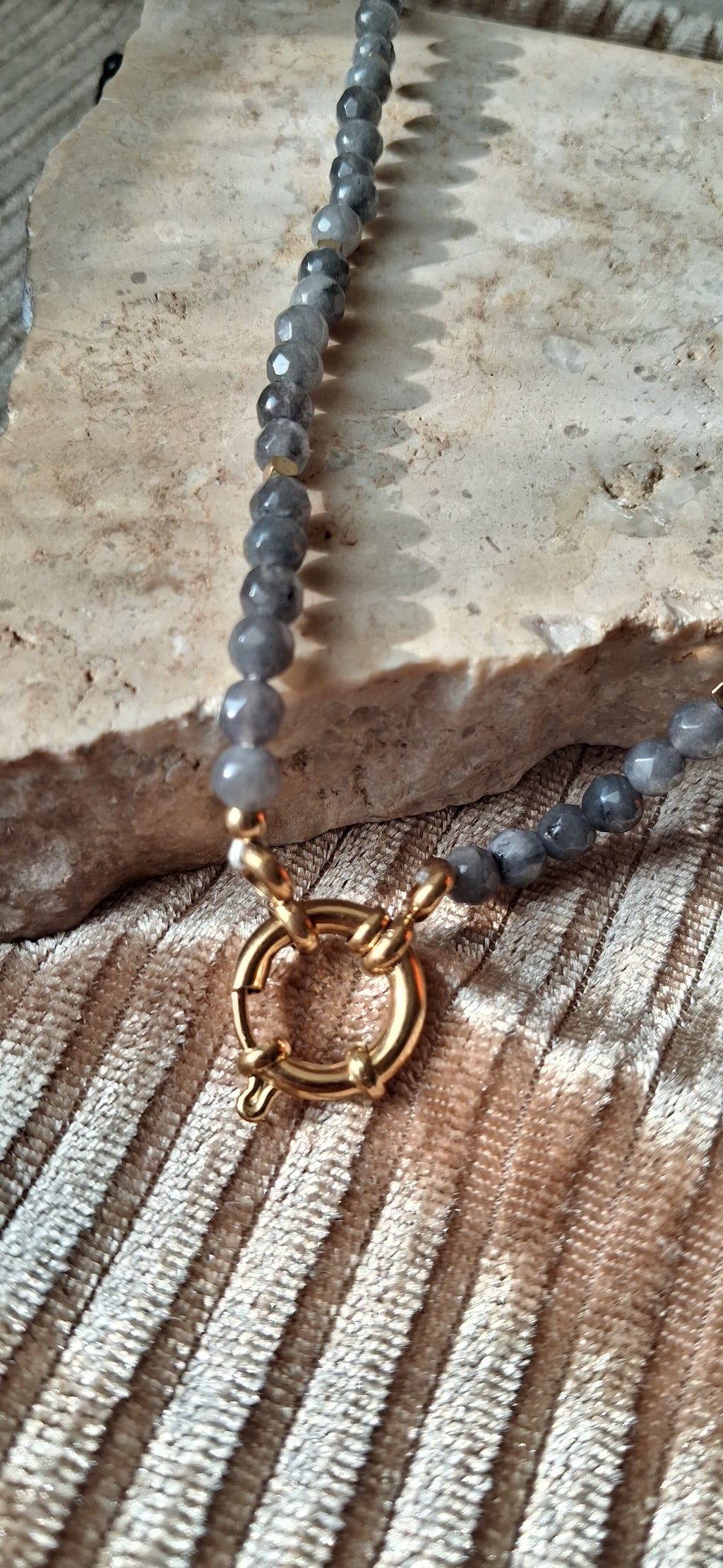 COLLANA Pietre Grigia